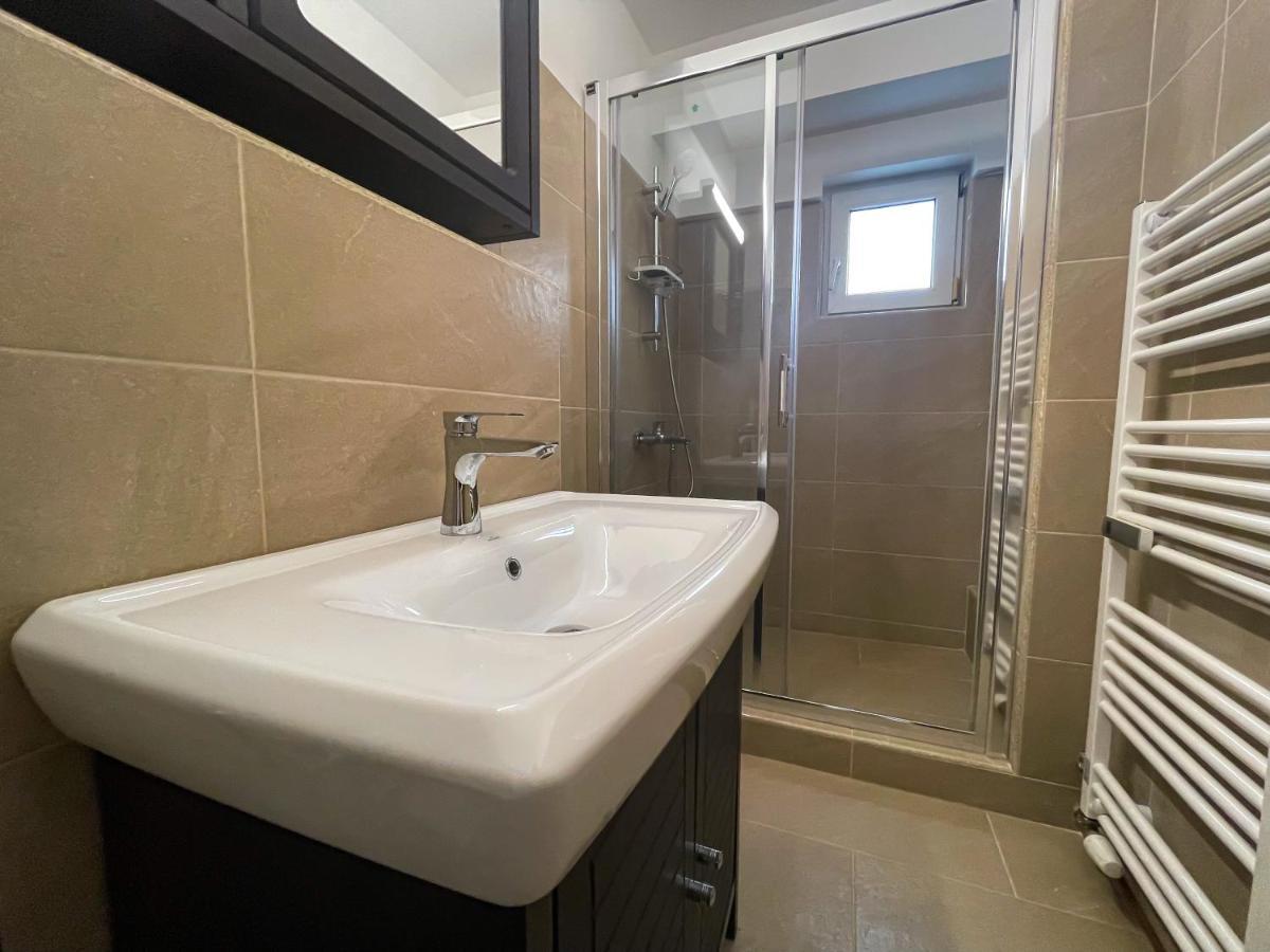 National Arena Mega Mall Elana Apartment Boekarest Buitenkant foto